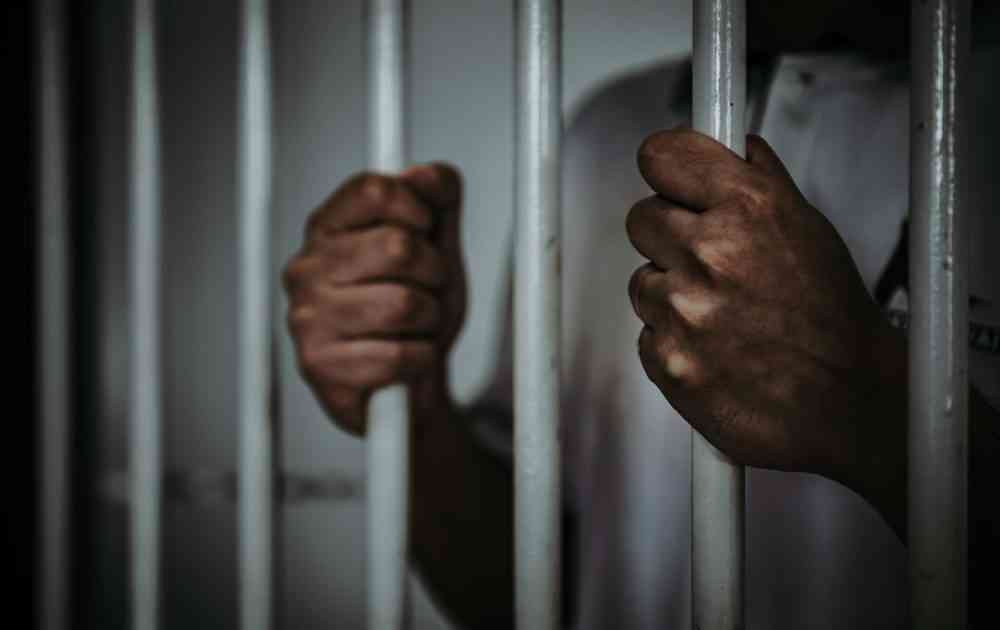 العبث مع "بنت الجيران" يُدخل أردنيا السجن لمدة طويلة