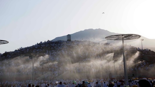 الحجاج الأردنيون في البعثة الرسمية بخير