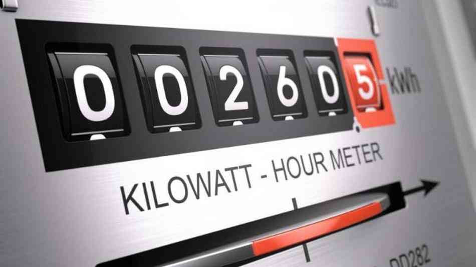 الحكومة تتجه لرفع أسعار الكهرباء في 6 ساعات