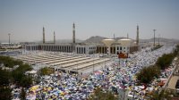 مصدر: تحريات بشأن ملابسات وظروف مغادرة حجاج من الأردن خارج الإطار النظامي