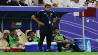 الاتحاد الأردني لكرة القدم ينهي تعاقده مع المدرب عموتة
