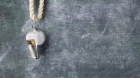 الوحدات يطلب حكاما من الخارج لمباراته أمام الحسين في نهائي الكأس