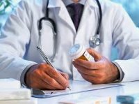 صيادلة القطاع العام يطالبون بصرف فرق علاوة العمل الإضافي وبدل التفرغ
