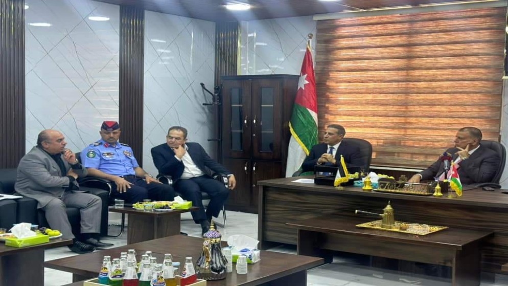 وزير الداخلية يفتتح مبنى متصرفية لواء المعراض في جرش