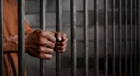 أردني غاضب يطعن زميله في السكن.. وهذا قرار المحكمة