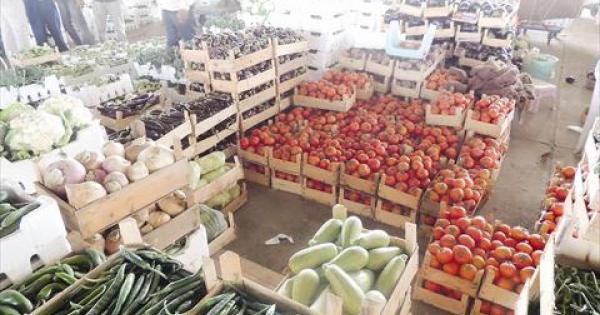 أسعار الخضار والفواكه في السوق المركزي الثلاثاء
