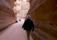 اكتشاف مذهل في البترا.. ومفاجأة داخل قبر