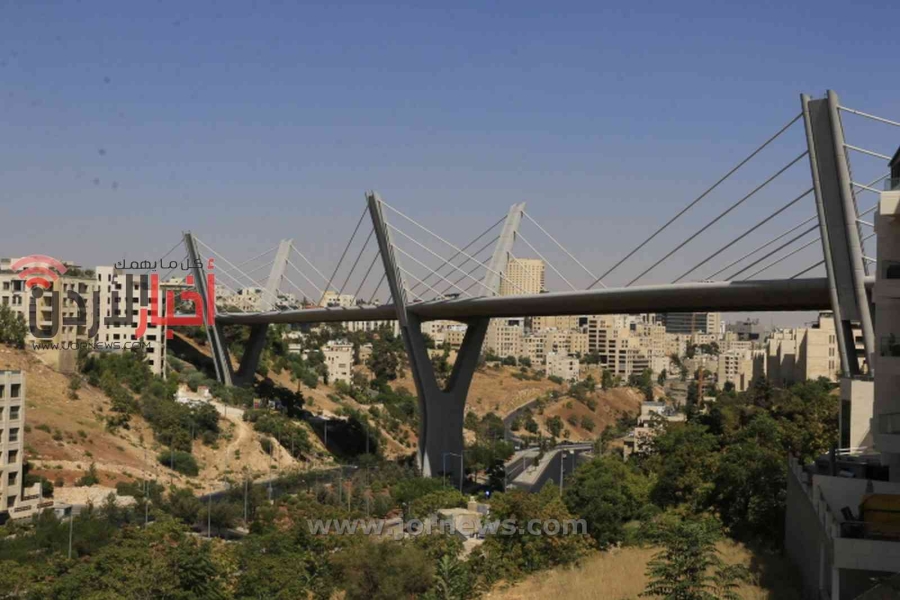 فتاة تنهي حياتها أسفل جسر عبدون