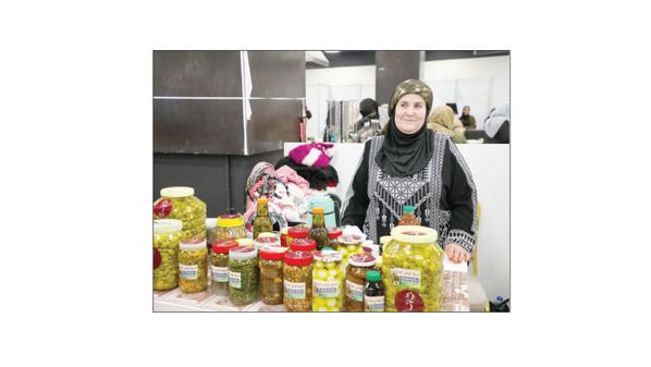 مهرجان الزيتون.. نافذة تسويقية ومشهد تــراثـــي يـنـبـض بــــالحــيـــاة