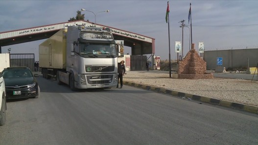 السماح بمغادرة السوريين واللبنانيين بمركباتهم لمن دخلوا سابقا بها