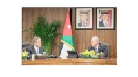 الملك: واجب كل مسؤول خدمة المواطنين