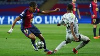"الصائم" لامين يامال يقود برشلونة إلى ربع نهائي الأبطال