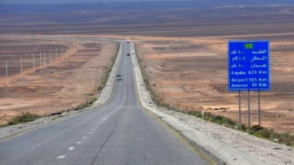 إعادة فتح الطريق الصحراوي أمام المركبات بكلا الإتجاهين