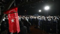 تركيا تصعد حملة القمع وتوقف محامين وصحفيين ومتظاهرين