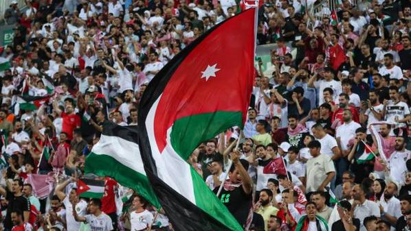العلم الأردني.. يبعث مشاعر الفخر والاعتزاز عند نجوم المنتخبات الوطنية في المشاركات الخارجية