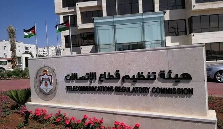 “تنظيم الاتصالات”: خدمات توصيل الطعام والبضائع تحتاج إلى ترخيص
