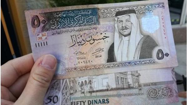 التربية: تحويل مستحقات التعليم الإضافي إلى البنوك