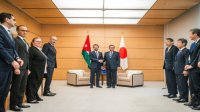 ولي العهد يلتقي برئيس وزراء اليابان ويؤكد اعتزازه بالعلاقة الراسخة بين البلدين
