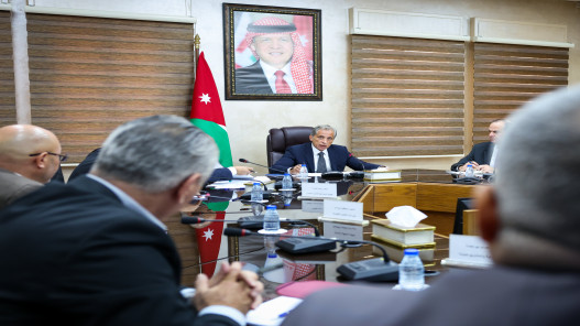 رئيس الوزراء: ضرورة توفير البيئة المناسبة لطلبة امتحانات "التوجيهي"