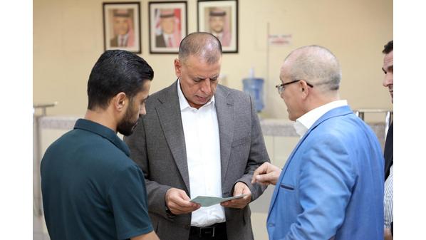 وزير الداخلية يقوم بزيارة مفاجئة لمديرية المتابعة والتفتيش