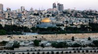 الاحتلال يغلق المسجد الأقصى لليوم الثاني