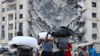 الهيئة الخيرية: وزعنا الطحين على الغزيين بشكل مباشر.. وسنجهز طرودا غذائية وطبية