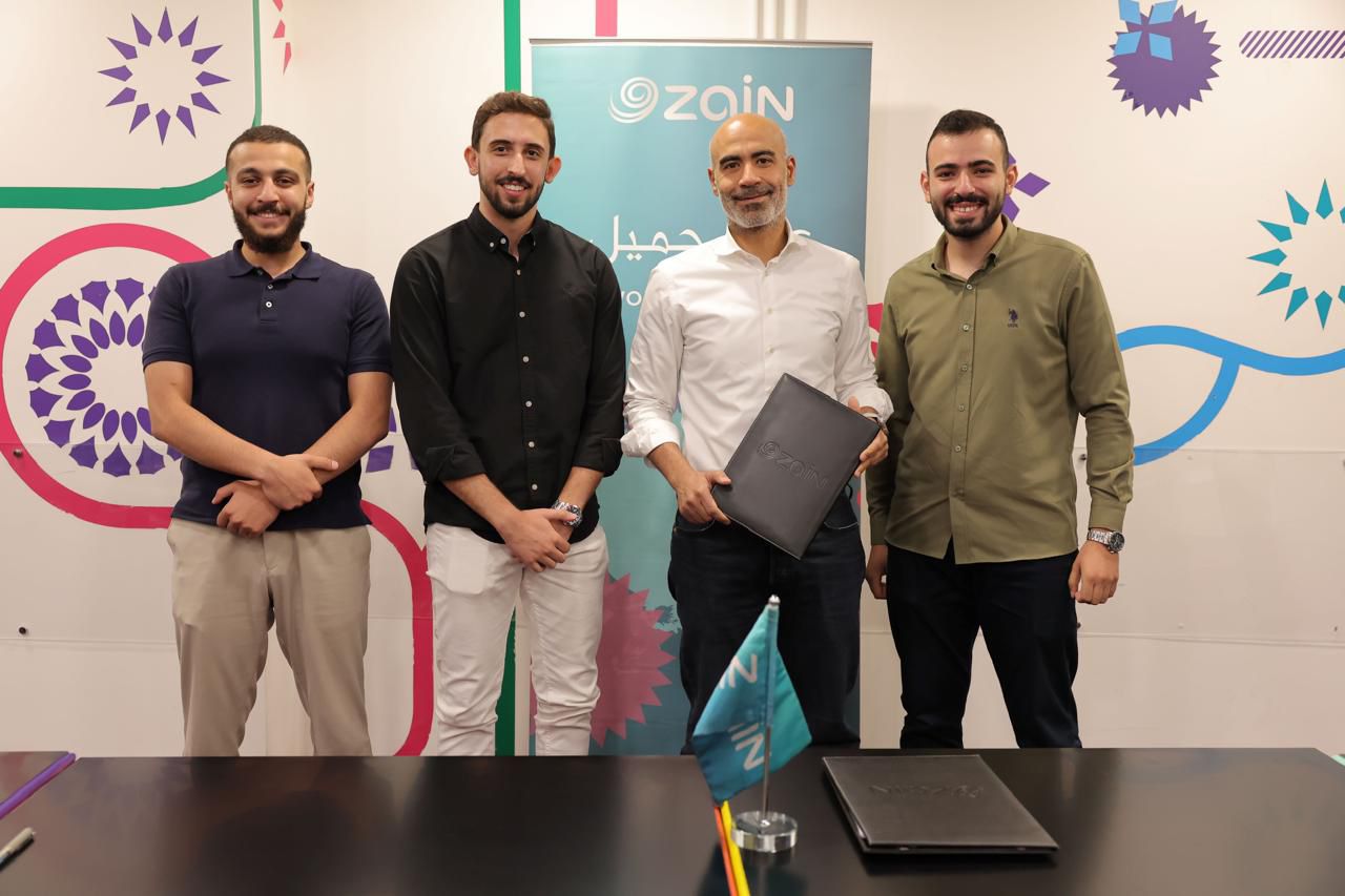 ضمن برنامج زين المبادرة.. منصة زين تموّل فكرة ليفلكس "LeafleX" بـ15 ألف دينار ودعم لوجستي لمدة عام