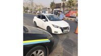 إدارة السير توزع كمامات على ركاب وسائقي المركبات العمومية - صور