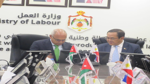 العمل: لا تمييز في الحقوق العمالية بين العامل الأردني والأجنبي