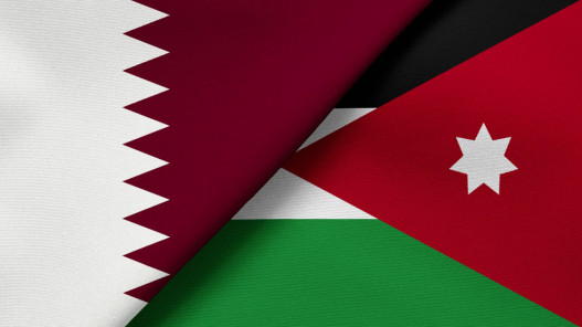 رئيس الوزراء يؤكد لنظيره القطري رفض الأردن وإدانته الشديدة العدوان الإسرائيلي