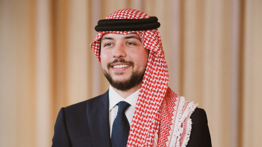 ولي العهد يبدأ اليوم زيارة رسمية إلى فرنسا ويلتقي مع ماكرون