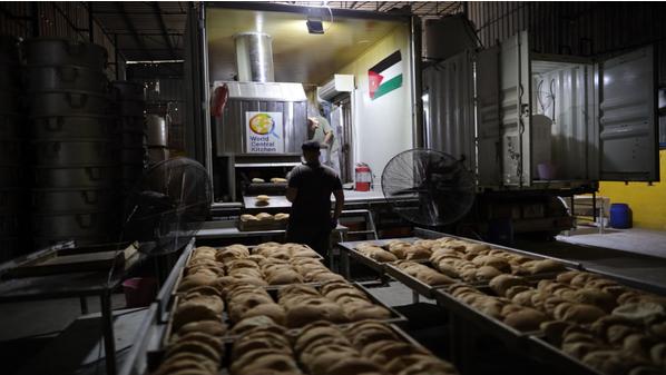 المخبز الأردني المتنقل في غزة ينتج حوالي 11 مليون رغيف خبز منذ بداية العام