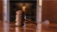 محاكم تمهل متهمين لتسليم أنفسهم أو اعتبارهم فارين من العدالة (أسماء)