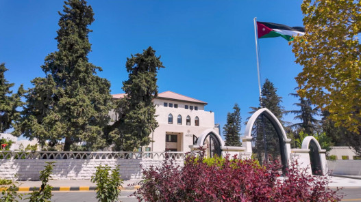 الحكومة تحدّد عُطلة عيد الفطر المبارك من صباح الجمعة إلى مساء الاثنين