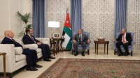 رئيس الوزراء يؤكد أهمية البناء على ما تحقق من تعاون بين الأردن وسوريا