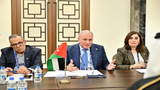 النائب الأول لرئيس مجلس النواب يدعو لتشكيل موقف عربي موحد لمواجهة التحديات الإقليمية