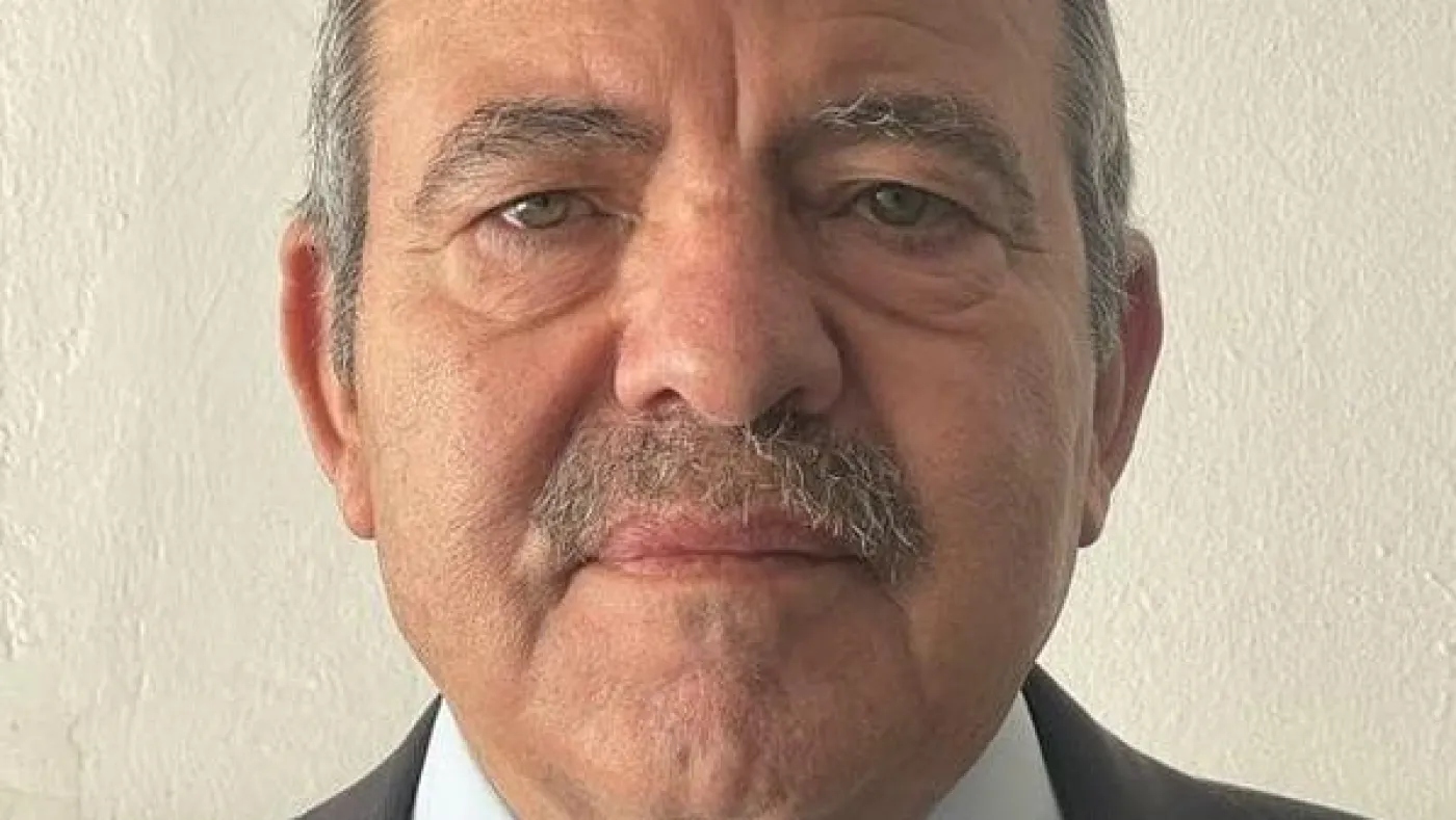 وزير الاتصال الحكومي ينعى الكاتب الصحفي سلطان الحطاب