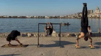 تحدي المستحيل في غزة: رياضة الكاليستنكس تتحدى ركام الحرب