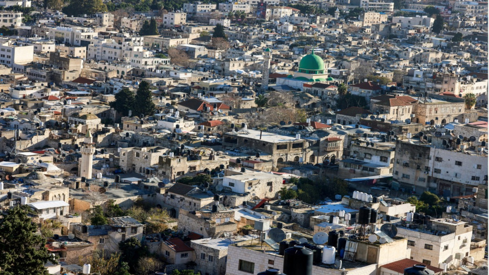 تصاعد اعتداءات المستوطنين في نابلس واحراق مسجد قيد الانشاء