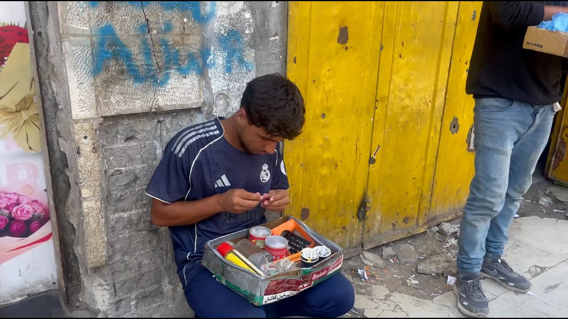 ازمة الولاعات في غزة.. كيف تحولت الاداة البسيطة الى سلعة ثمينة يطاردها السكان