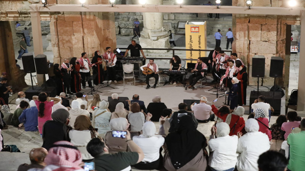 مهرجان جرش يواصل تألقه بليالي فنية ومسرحية تجمع بين التراث والحداثة
