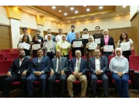 مستشار جامعة عمان الأهلية يرعى حفل توزيع شهادات الدورات التدريبية على طلبة كلية العلوم التربوية 