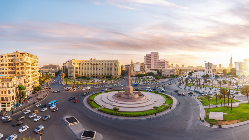 تحركات دبلوماسية مكثفة في القاهرة لحسم مستقبل غزة بعد اتفاق نزع السلاح