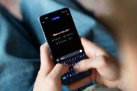 تحول جذري في شات جي بي تي لتعزيز الارباح والسيطرة على سوق الذكاء الاصطناعي