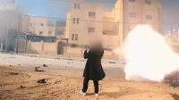 كشف هوية المقاتل الانيق في غزة وتفاصيل مسيرته العسكرية