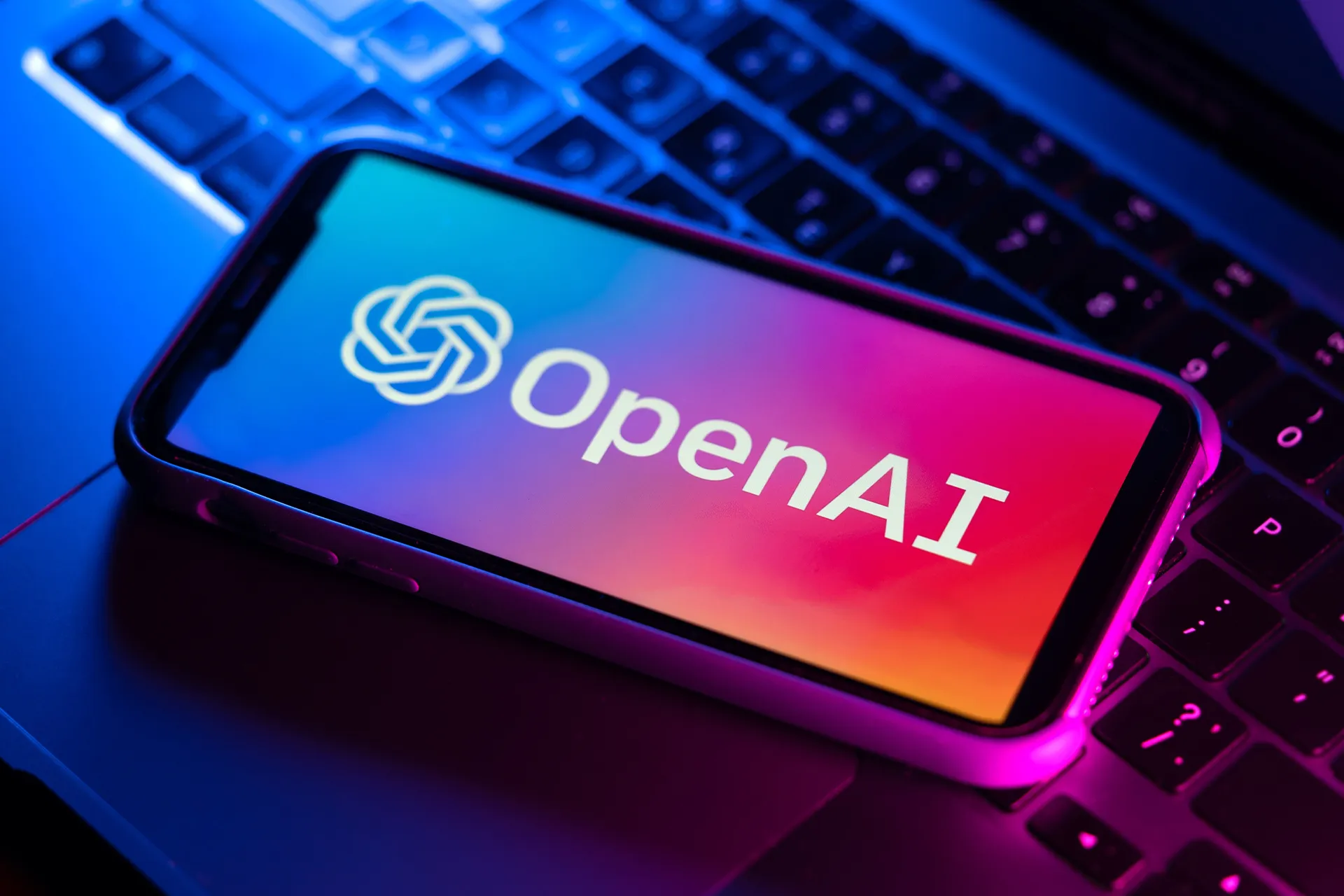 ثورة في تكاليف الذكاء الاصطناعي: اوبن اي اي تطلق اسعارا تنافسية غير مسبوقة