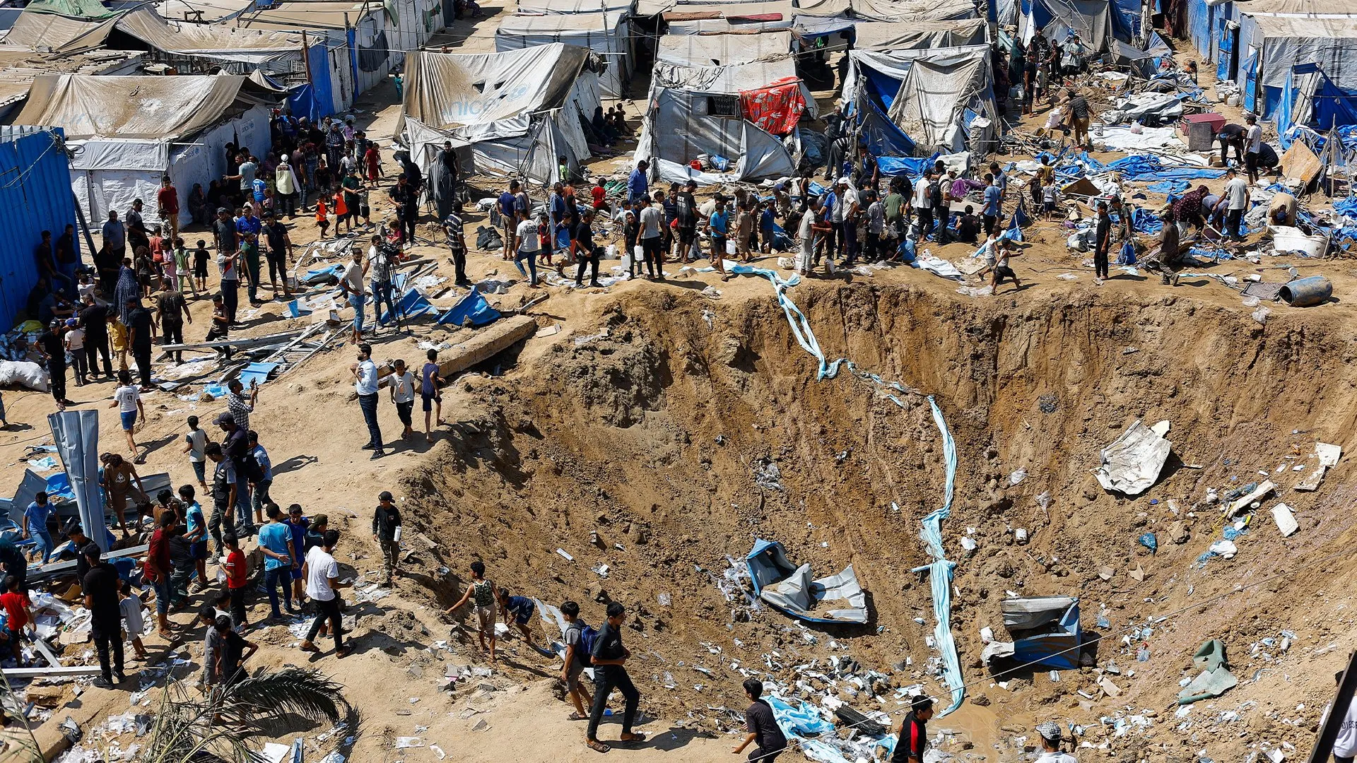 حرب المستودعات في غزة: كيف ينهي الاحتلال حياة المرضى بقطع شريان الحياة