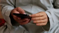 ازمة الهواتف في غزة تكاليف باهظة واصلاحات تفوق سعر الجهاز