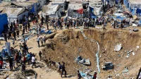 حرب المستودعات في غزة: كيف ينهي الاحتلال حياة المرضى بقطع شريان الحياة