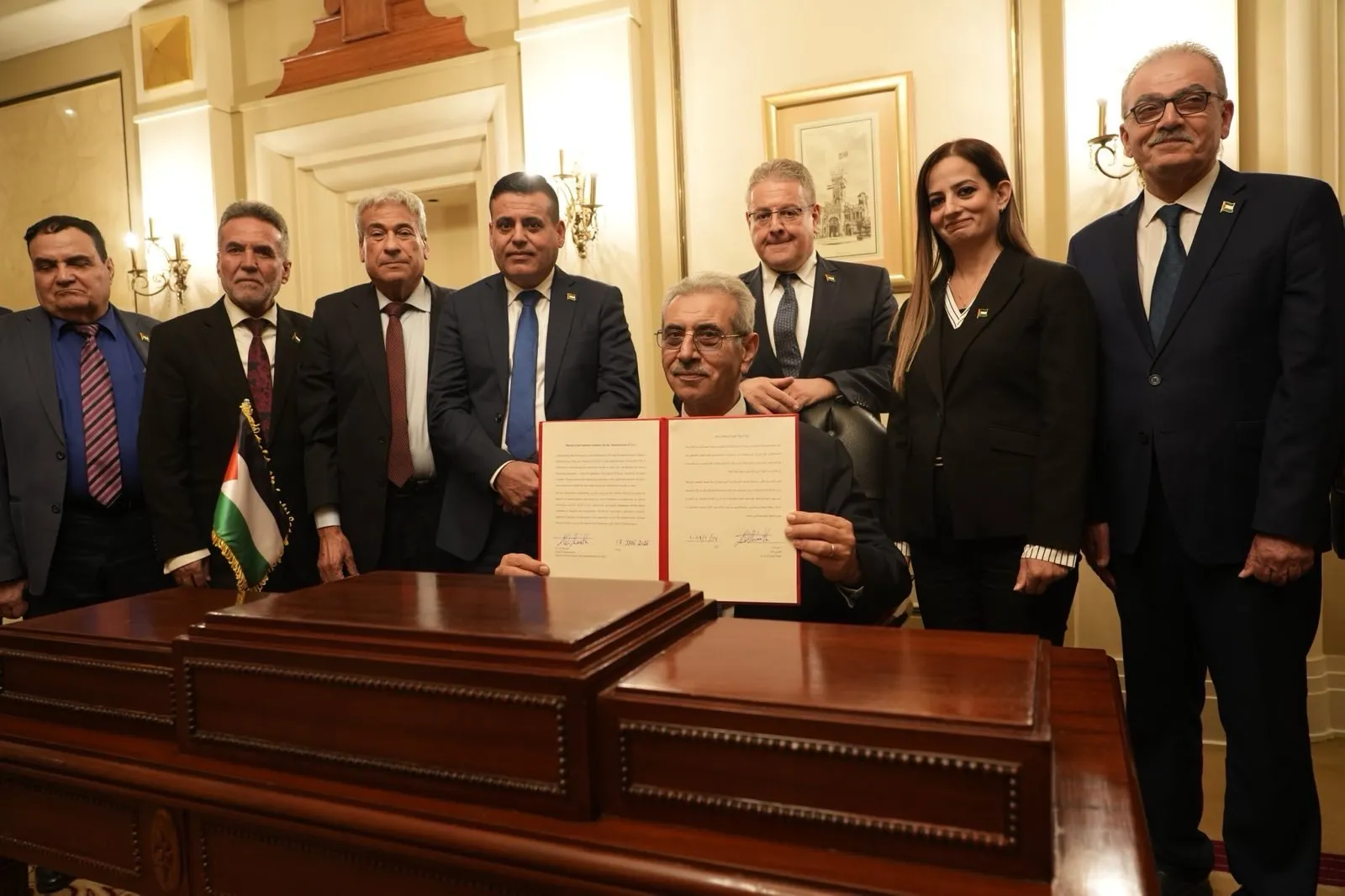 تحولات هيكلية في ادارة قطاع غزة مع اعلان حل لجنة الطوارئ